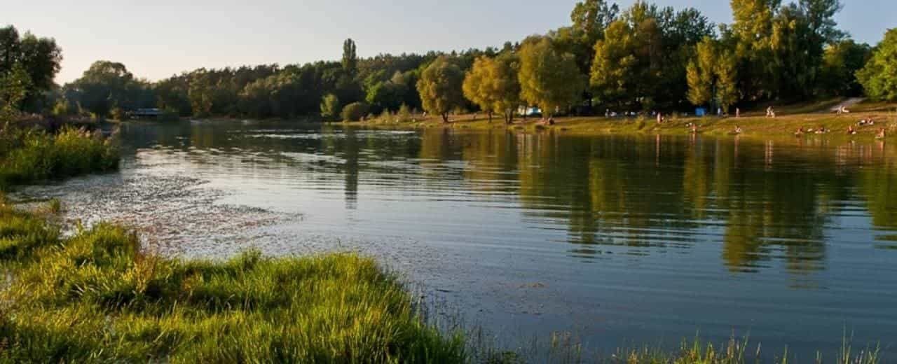 Відпочинок на чистому озері Хома біля Києва. Опис, відгуки.