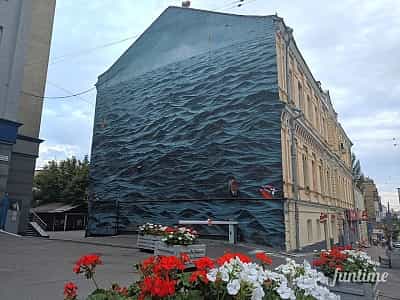 Мурал "Українське Чорне море" створено в рамках проєкту арт-проєкту Art United Us у Києві.