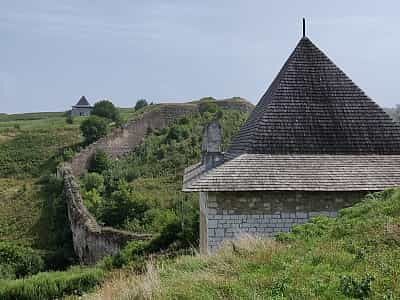 Яничарські ворота у державному історико-архітектурному заповіднику "Хотинська фортеця"