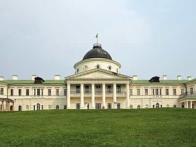Палац у Качанівці – велична резиденція аристократів в Чернігівській області