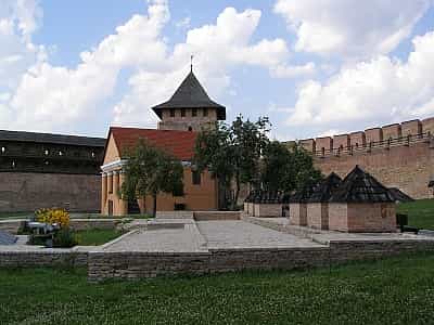 Головний замок Волині – замок Любарта у Луцьку. Відгуки.