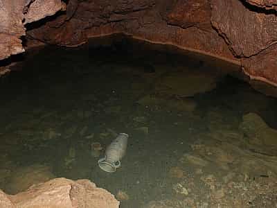 реліквії древніх цивілізацій що жили в печері Кизил-Коба в Криму