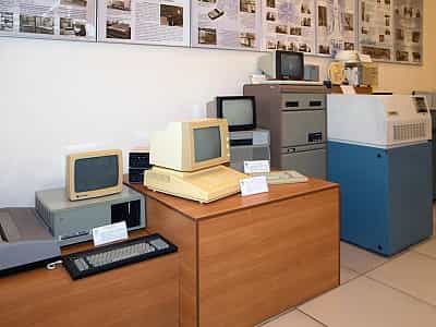 компютери в державному політехнічному музей імені Бориса Патона (КПІ) 