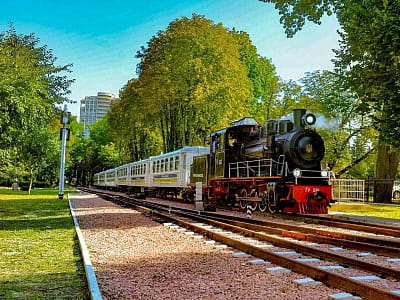 Київська дитяча залізниця в парку "Сирецький"